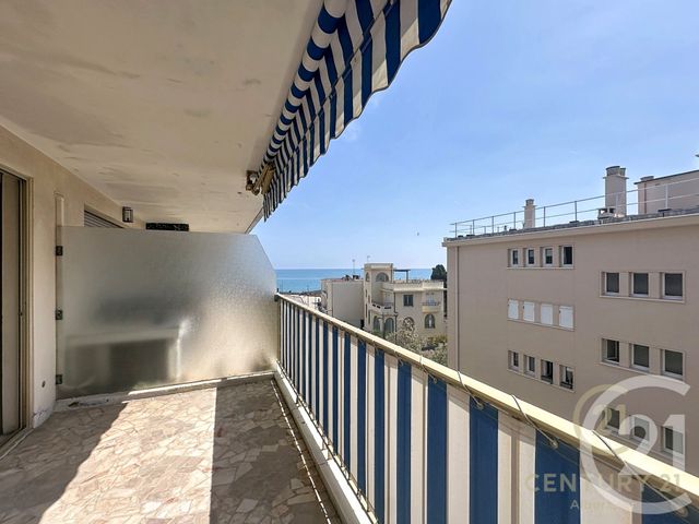 Appartement F2 à louer ANTIBES