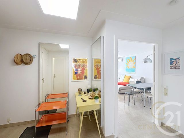 Appartement F2 à louer - 2 pièces - 58.81 m2 - ANTIBES - 06 - PROVENCE-ALPES-COTE-D-AZUR - Century 21 Albert 1Er