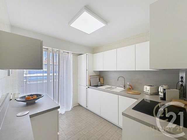 Appartement F2 à louer - 2 pièces - 58.81 m2 - ANTIBES - 06 - PROVENCE-ALPES-COTE-D-AZUR - Century 21 Albert 1Er