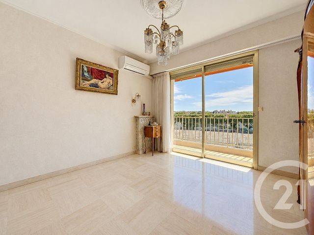 Appartement F3 à vendre - 3 pièces - 74.0 m2 - ANTIBES - 06 - PROVENCE-ALPES-COTE-D-AZUR - Century 21 Albert 1Er