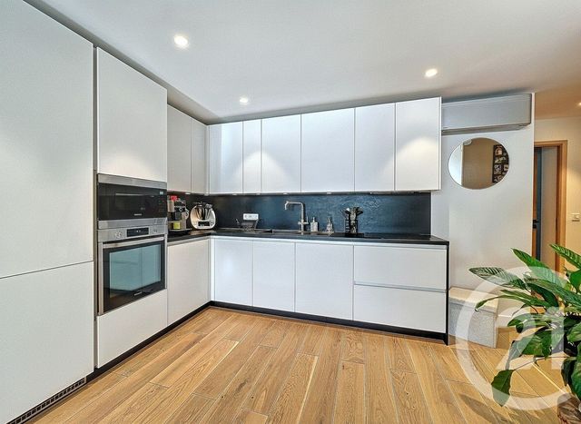 Appartement F3 à vendre - 3 pièces - 71.12 m2 - ANTIBES - 06 - PROVENCE-ALPES-COTE-D-AZUR - Century 21 Albert 1Er