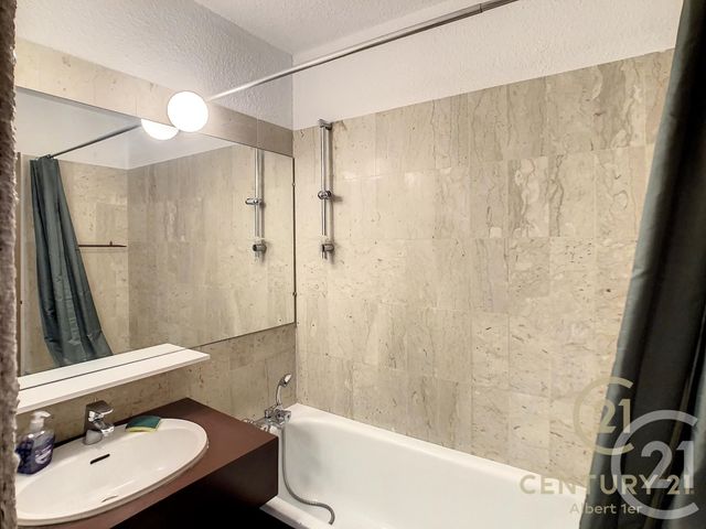 Appartement à louer - 2 pièces - 33.56 m2 - JUAN LES PINS - 06 - PROVENCE-ALPES-COTE-D-AZUR - Century 21 Albert 1Er