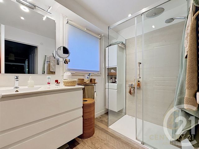 Appartement F3 à vendre - 3 pièces - 74.0 m2 - ANTIBES - 06 - PROVENCE-ALPES-COTE-D-AZUR - Century 21 Albert 1Er