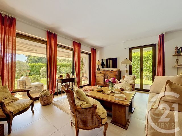 Appartement F3 à vendre - 3 pièces - 74.0 m2 - ANTIBES - 06 - PROVENCE-ALPES-COTE-D-AZUR - Century 21 Albert 1Er