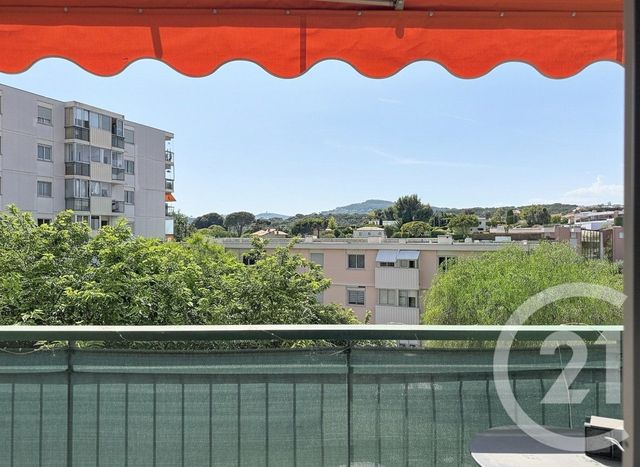 Appartement F3 à vendre - 3 pièces - 62.4 m2 - ANTIBES - 06 - PROVENCE-ALPES-COTE-D-AZUR - Century 21 Albert 1Er