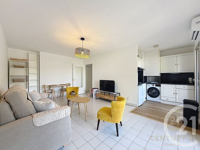 Appartement F1 à louer - 1 pièce - 30.28 m2 - ANTIBES - 06 - PROVENCE-ALPES-COTE-D-AZUR - Century 21 Albert 1Er