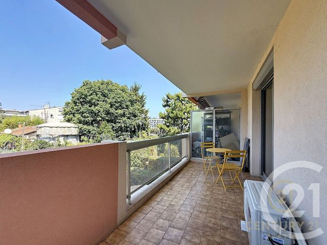 Appartement F1 à louer - 1 pièce - 30.28 m2 - ANTIBES - 06 - PROVENCE-ALPES-COTE-D-AZUR - Century 21 Albert 1Er