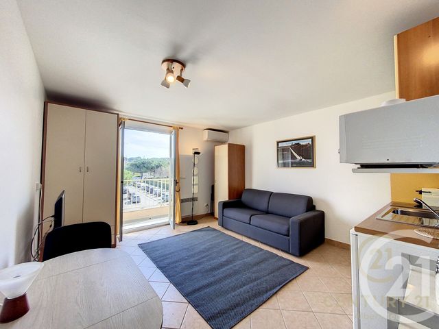 Appartement F1 à louer - 1 pièce - 22.06 m2 - ANTIBES - 06 - PROVENCE-ALPES-COTE-D-AZUR - Century 21 Albert 1Er
