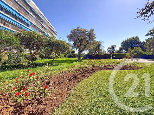 Appartement F2 à vendre - 2 pièces - 47.0 m2 - ANTIBES - 06 - PROVENCE-ALPES-COTE-D-AZUR - Century 21 Albert 1Er