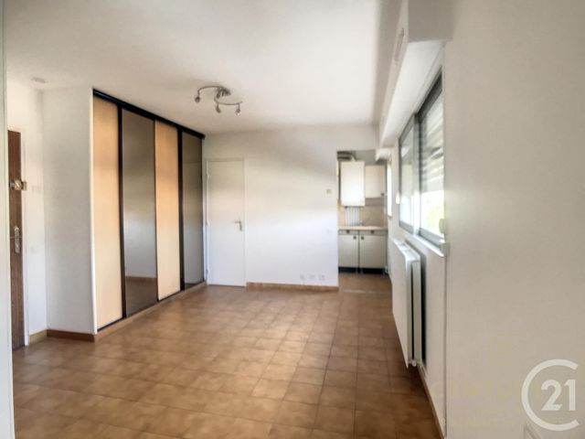 Appartement Studio à louer - 1 pièce - 22.87 m2 - VALLAURIS - 06 - PROVENCE-ALPES-COTE-D-AZUR - Century 21 Albert 1Er