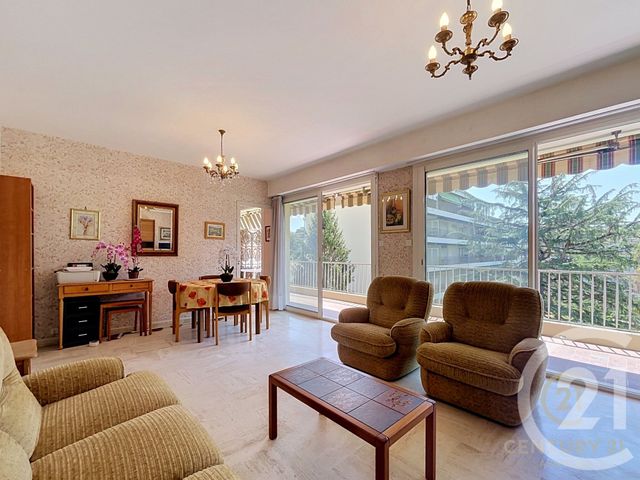 Appartement F3 à vendre - 3 pièces - 77.2 m2 - ANTIBES - 06 - PROVENCE-ALPES-COTE-D-AZUR - Century 21 Albert 1Er