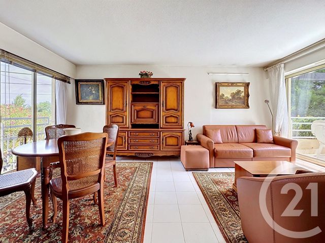 Appartement T3 à vendre - 3 pièces - 73.92 m2 - ANTIBES - 06 - PROVENCE-ALPES-COTE-D-AZUR - Century 21 Albert 1Er