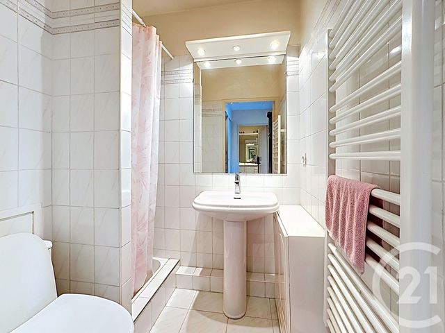 Appartement T3 à vendre - 3 pièces - 73.92 m2 - ANTIBES - 06 - PROVENCE-ALPES-COTE-D-AZUR - Century 21 Albert 1Er