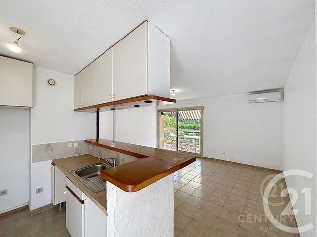 Appartement F3 à louer - 3 pièces - 57.66 m2 - ANTIBES - 06 - PROVENCE-ALPES-COTE-D-AZUR - Century 21 Albert 1Er