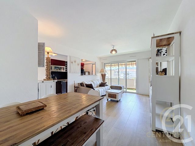 Appartement T3 à louer VALLAURIS