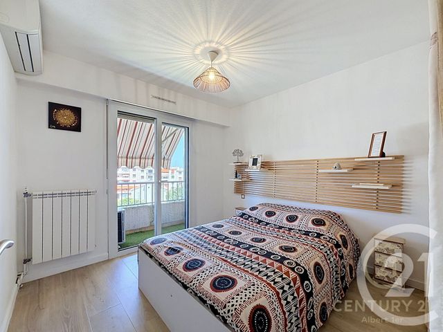 Appartement T3 à louer - 3 pièces - 56.41 m2 - VALLAURIS - 06 - PROVENCE-ALPES-COTE-D-AZUR - Century 21 Albert 1Er