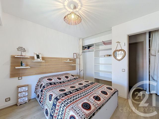 Appartement T3 à louer - 3 pièces - 56.41 m2 - VALLAURIS - 06 - PROVENCE-ALPES-COTE-D-AZUR - Century 21 Albert 1Er