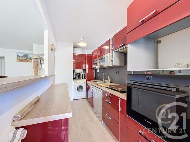 Appartement T3 à louer - 3 pièces - 56.41 m2 - VALLAURIS - 06 - PROVENCE-ALPES-COTE-D-AZUR - Century 21 Albert 1Er