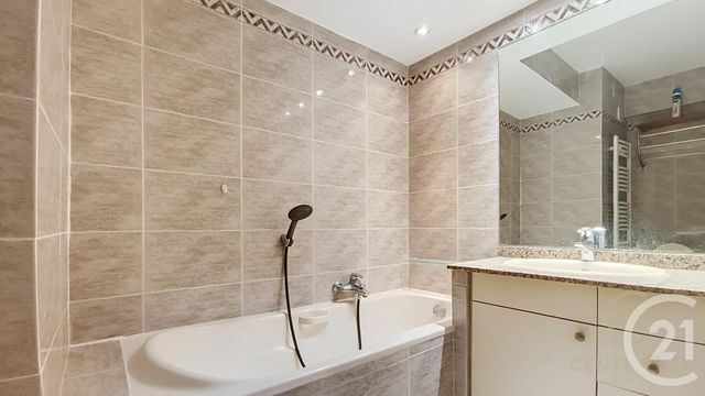 Appartement F1 à vendre - 1 pièce - 27.96 m2 - JUAN LES PINS - 06 - PROVENCE-ALPES-COTE-D-AZUR - Century 21 Albert 1Er