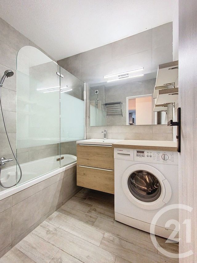 Appartement F3 à louer - 3 pièces - 65.78 m2 - NICE - 06 - PROVENCE-ALPES-COTE-D-AZUR - Century 21 Albert 1Er