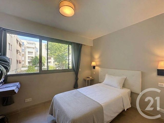 Appartement T4 à louer - 4 pièces - 64.49 m2 - ANTIBES - 06 - PROVENCE-ALPES-COTE-D-AZUR - Century 21 Albert 1Er