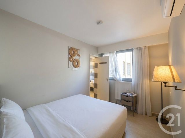 Appartement T4 à louer - 4 pièces - 64.49 m2 - ANTIBES - 06 - PROVENCE-ALPES-COTE-D-AZUR - Century 21 Albert 1Er
