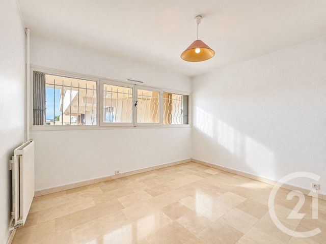 Appartement F3 à vendre - 3 pièces - 65.89 m2 - ANTIBES - 06 - PROVENCE-ALPES-COTE-D-AZUR - Century 21 Albert 1Er