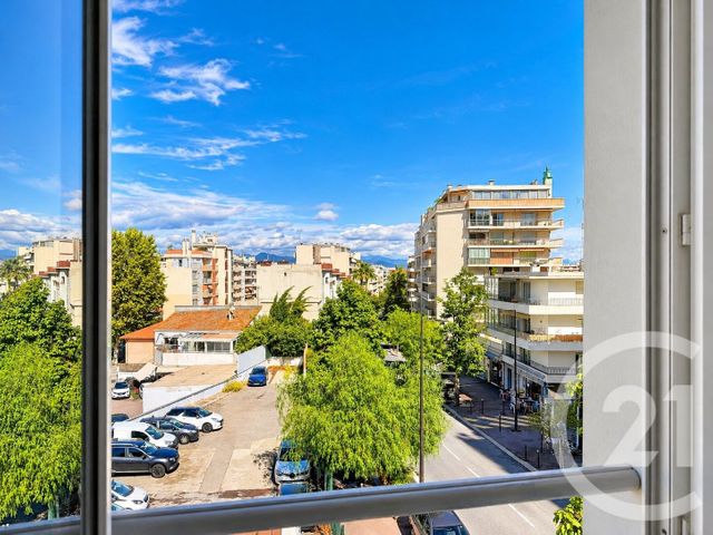Appartement F2 à vendre - 2 pièces - 47.21 m2 - JUAN LES PINS - 06 - PROVENCE-ALPES-COTE-D-AZUR - Century 21 Albert 1Er