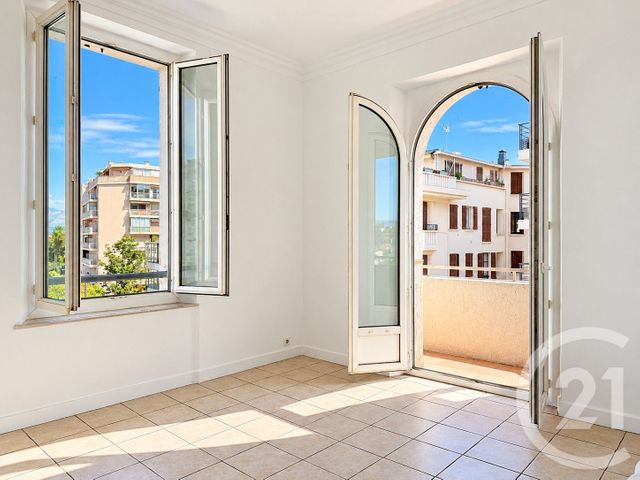 Appartement F2 à vendre JUAN LES PINS