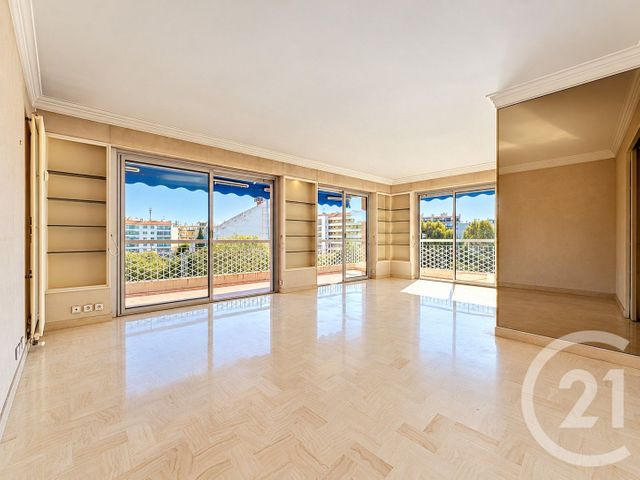 Appartement F3 à vendre - 3 pièces - 57.71 m2 - ANTIBES - 06 - PROVENCE-ALPES-COTE-D-AZUR - Century 21 Albert 1Er