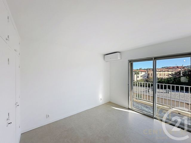 Appartement F4 à louer - 4 pièces - 82.84 m2 - ANTIBES - 06 - PROVENCE-ALPES-COTE-D-AZUR - Century 21 Albert 1Er